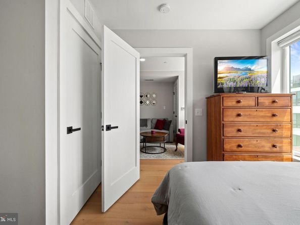 919 12TH Street NE A305, Washington DC 20002