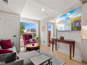 919 12TH Street NE A305, Washington DC 20002