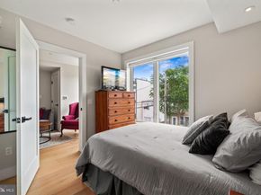 919 12TH Street NE A305, Washington DC 20002