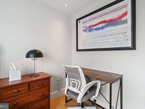 919 12TH Street NE A305, Washington DC 20002