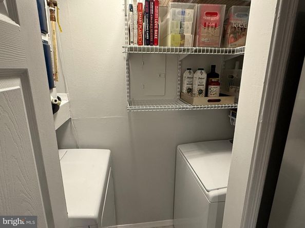 3310 Wyndham Circle 215, Alexandria VA 22302