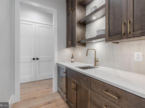 809 N Kenmore Street, Arlington VA 22201