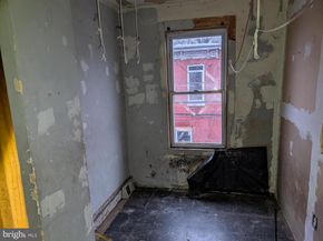 2865 N Leithgow Street, Philadelphia PA 19133