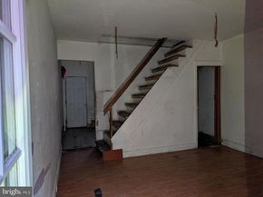 2865 N Leithgow Street, Philadelphia PA 19133