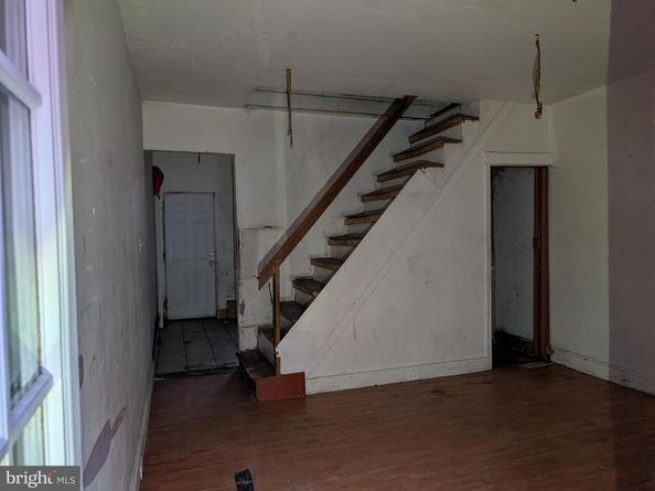 2865 N Leithgow Street, Philadelphia PA 19133