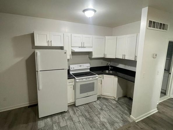 2042 Dennie Street, Philadelphia PA 19140