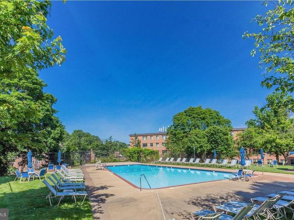 3000 Spout Run Parkway C603, Arlington VA 22201