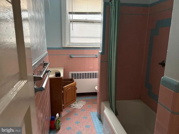 5223 Spruce Street, Philadelphia PA 19139