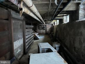 5223 Spruce Street, Philadelphia PA 19139