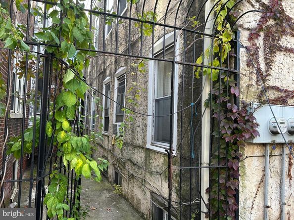 5223 Spruce Street, Philadelphia PA 19139