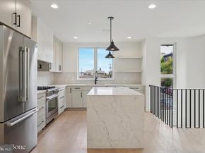 614 N Brenna Walk, Philadelphia PA 19123