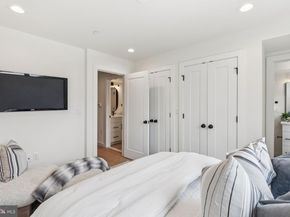 614 N Brenna Walk, Philadelphia PA 19123