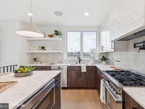 614 N Brenna Walk, Philadelphia PA 19123