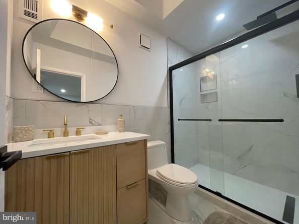 5342 N Broad Street, Philadelphia PA 19141