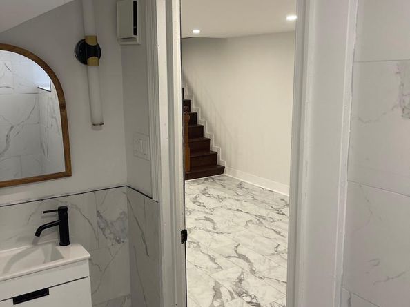 5342 N Broad Street, Philadelphia PA 19141