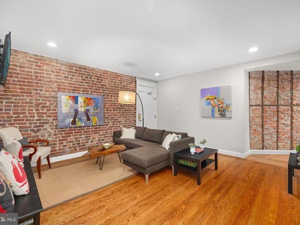 1855 Calvert Street NW 203, Washington DC 20009