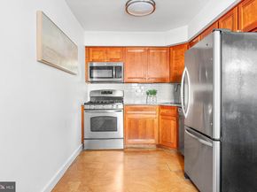 383 Lakeside Road 105, Ardmore PA 19003