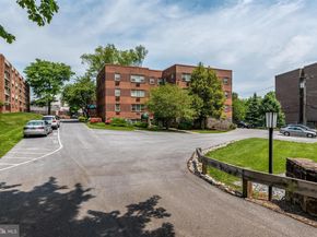 383 Lakeside Road 105, Ardmore PA 19003