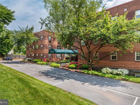 383 Lakeside Road 105, Ardmore PA 19003