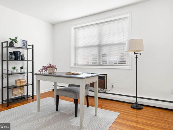 383 Lakeside Road 105, Ardmore PA 19003