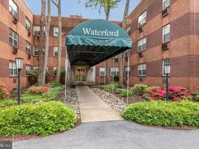 383 Lakeside Road 105, Ardmore PA 19003