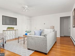 383 Lakeside Road 105, Ardmore PA 19003