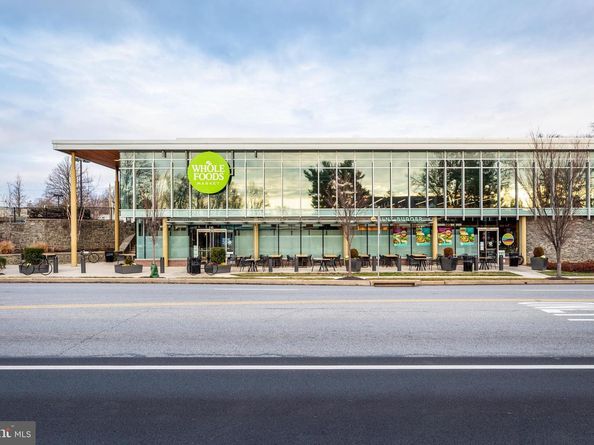 383 Lakeside Road 105, Ardmore PA 19003