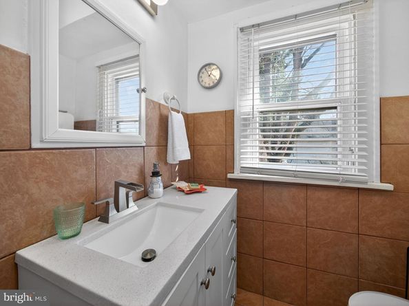 7405 Cedar Lane, Elkins Park PA 19027