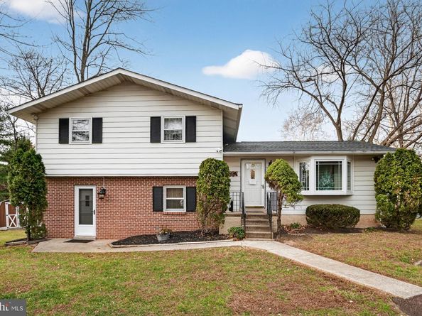 908 Pershing Road, Penllyn PA 19422