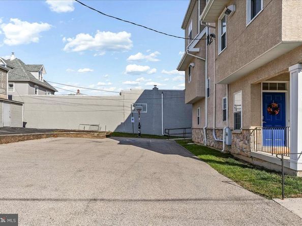 1901 Pennview Road, Havertown PA 19083