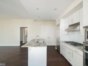 210 S 25TH Street 703, Philadelphia PA 19103