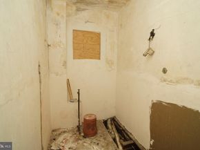 701 N 42nd Street, Philadelphia PA 19104