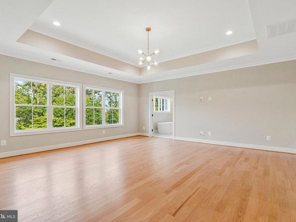 2300 Meridian Street, Falls Church VA 22046