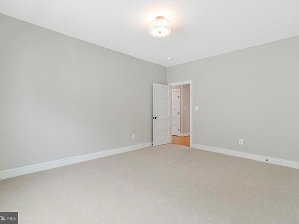 2300 Meridian Street, Falls Church VA 22046