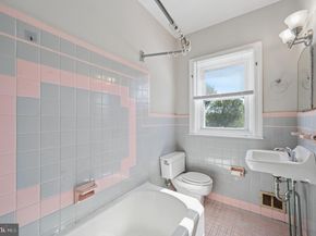 7920 West Chester Pike, Upper Darby PA 19082