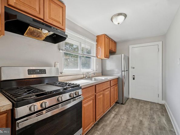 7920 West Chester Pike, Upper Darby PA 19082