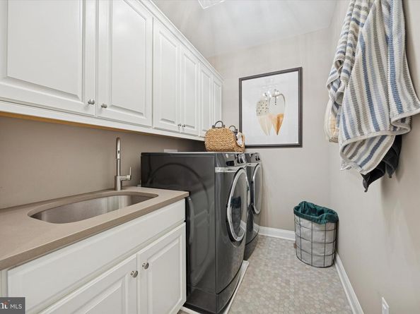 4 White Field Court, Ambler PA 19002