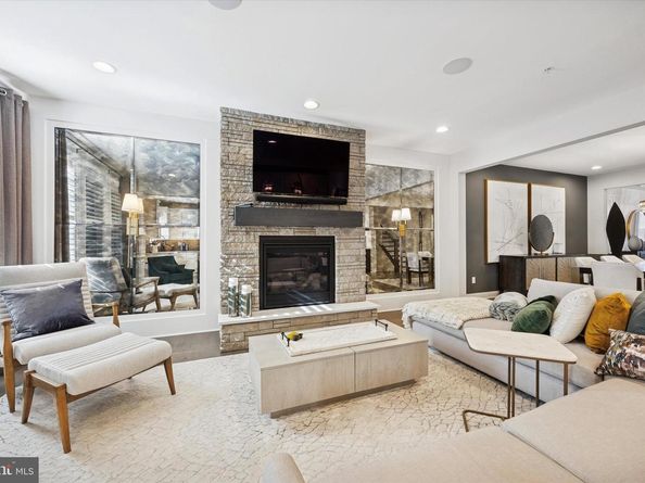 4 White Field Court, Ambler PA 19002