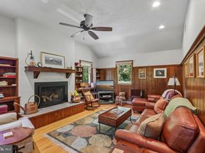 124 Ladderback Lane, Devon PA 19333