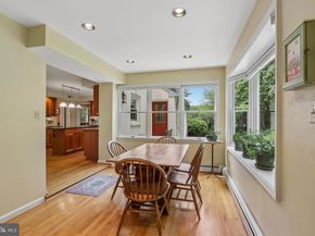 124 Ladderback Lane, Devon PA 19333