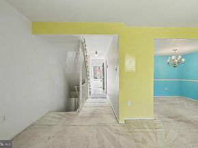 226 Commons Drive NW, Vienna VA 22180