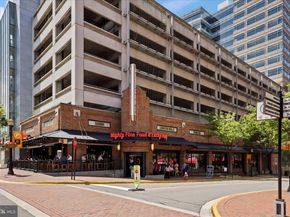12850 Mosaic Park Way 2Y, Herndon VA 20171
