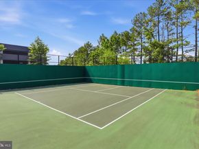 12850 Mosaic Park Way 2Y, Herndon VA 20171