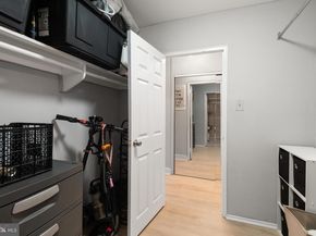 2101 Chestnut Street 407, Philadelphia PA 19103