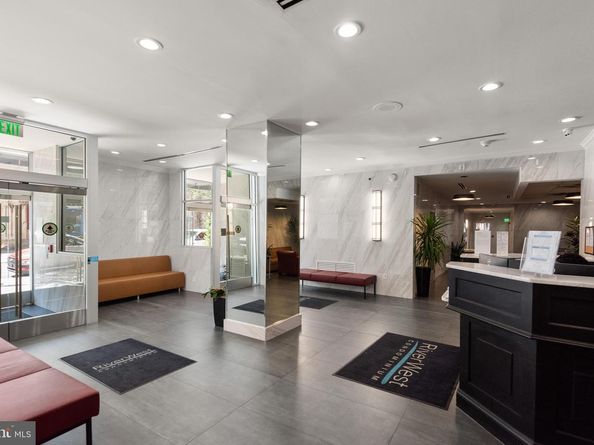 2101 Chestnut Street 407, Philadelphia PA 19103