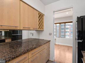1711 Massachusetts Avenue NW 632, Washington DC 20036