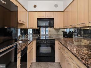 1711 Massachusetts Avenue NW 632, Washington DC 20036