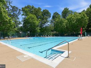1401 S Edgewood Street 500, Arlington VA 22204