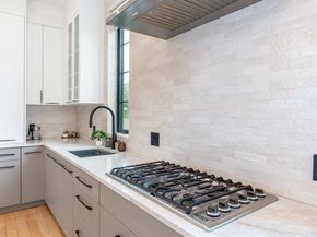 9739 Krewstown, Philadelphia PA 19115