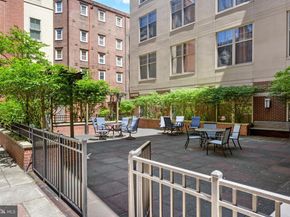 113 N Bread Street 3A6, Philadelphia PA 19106